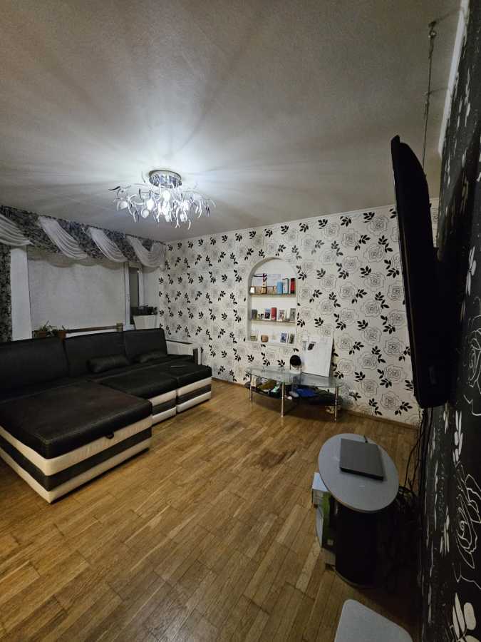 Продажа 5-комнатной квартиры 120 м², Владимира Антоновича ул., 122