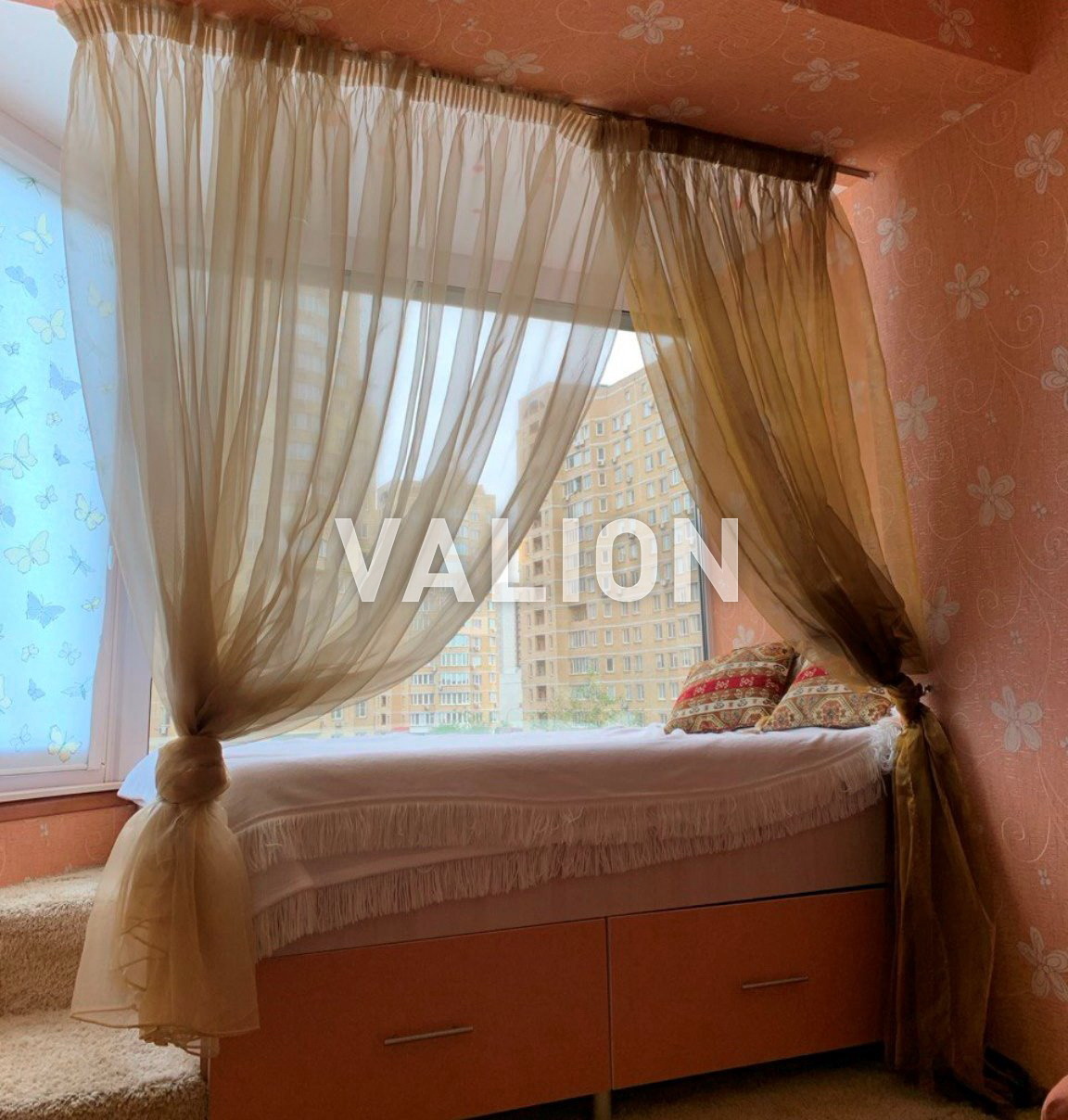 Продажа 3-комнатной квартиры 200 м², Никольско-Слободская ул., 4Д