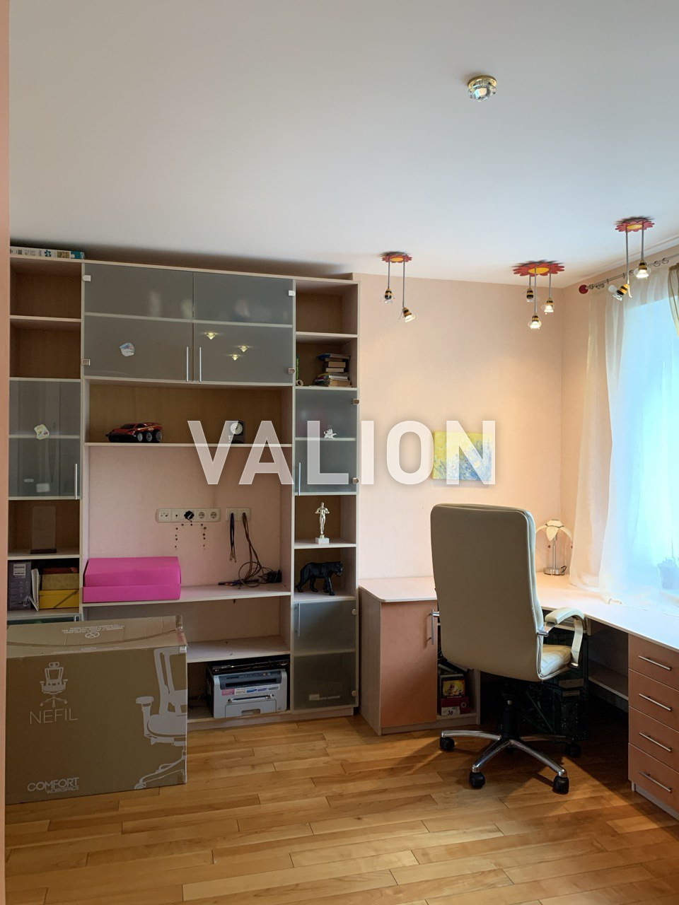 Продажа 3-комнатной квартиры 200 м², Никольско-Слободская ул., 4Д