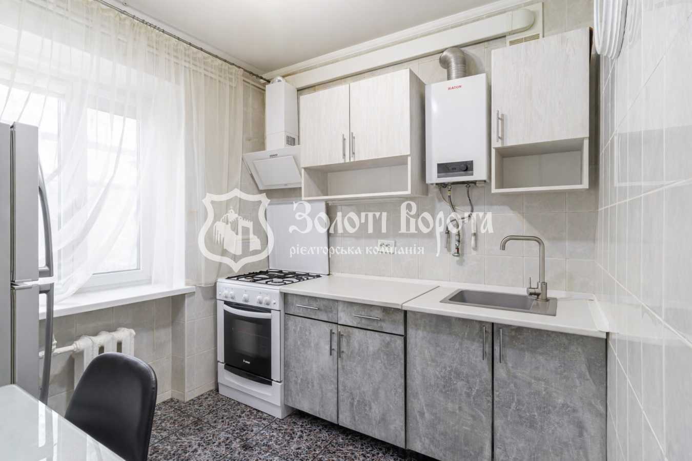Продажа 2-комнатной квартиры 43.5 м², Академика Туполева ул., 4