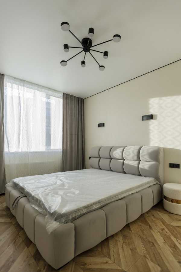 Продаж 2-кімнатної квартири 45 м², Свободи вул.