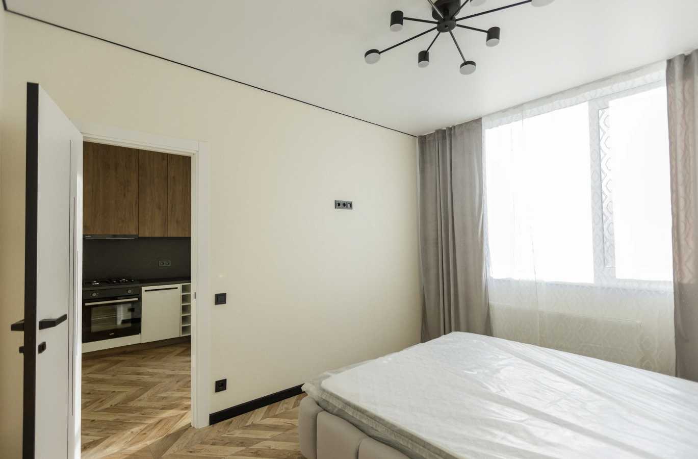 Продаж 2-кімнатної квартири 45 м², Свободи вул.