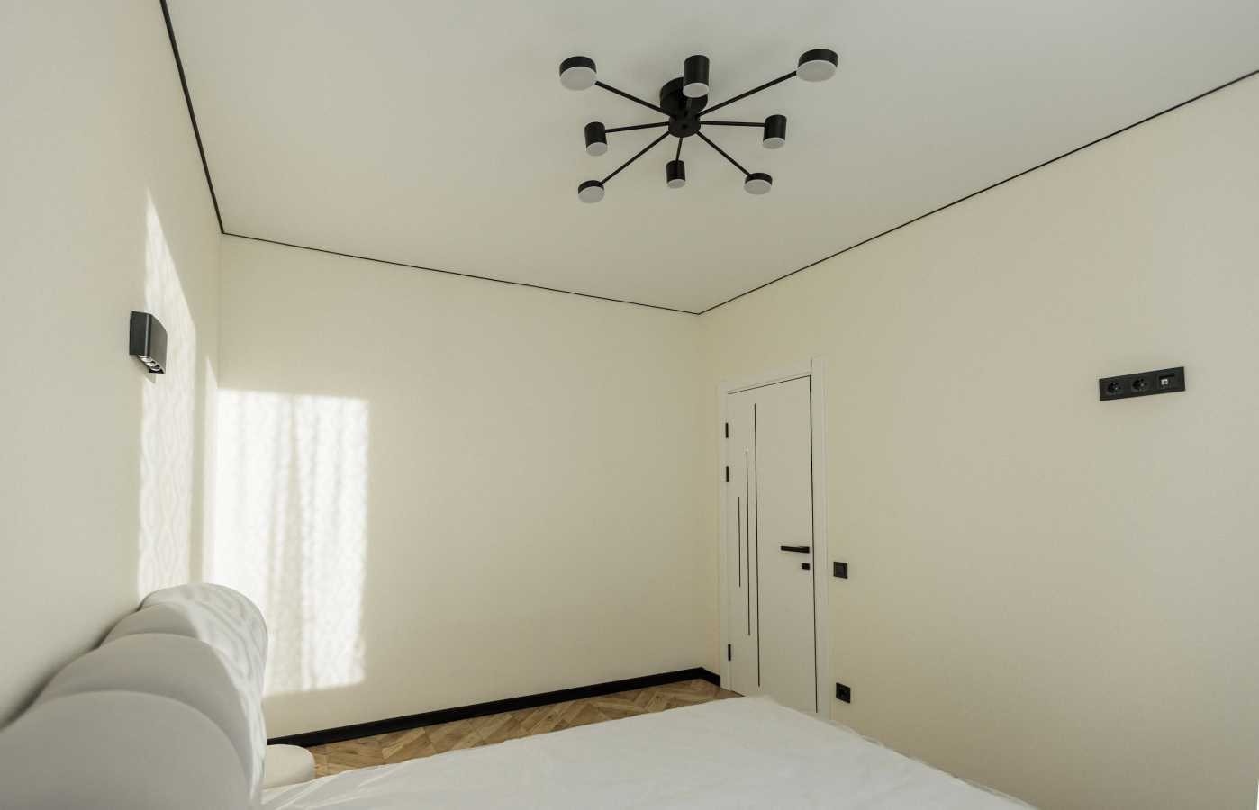 Продаж 2-кімнатної квартири 45 м², Свободи вул.