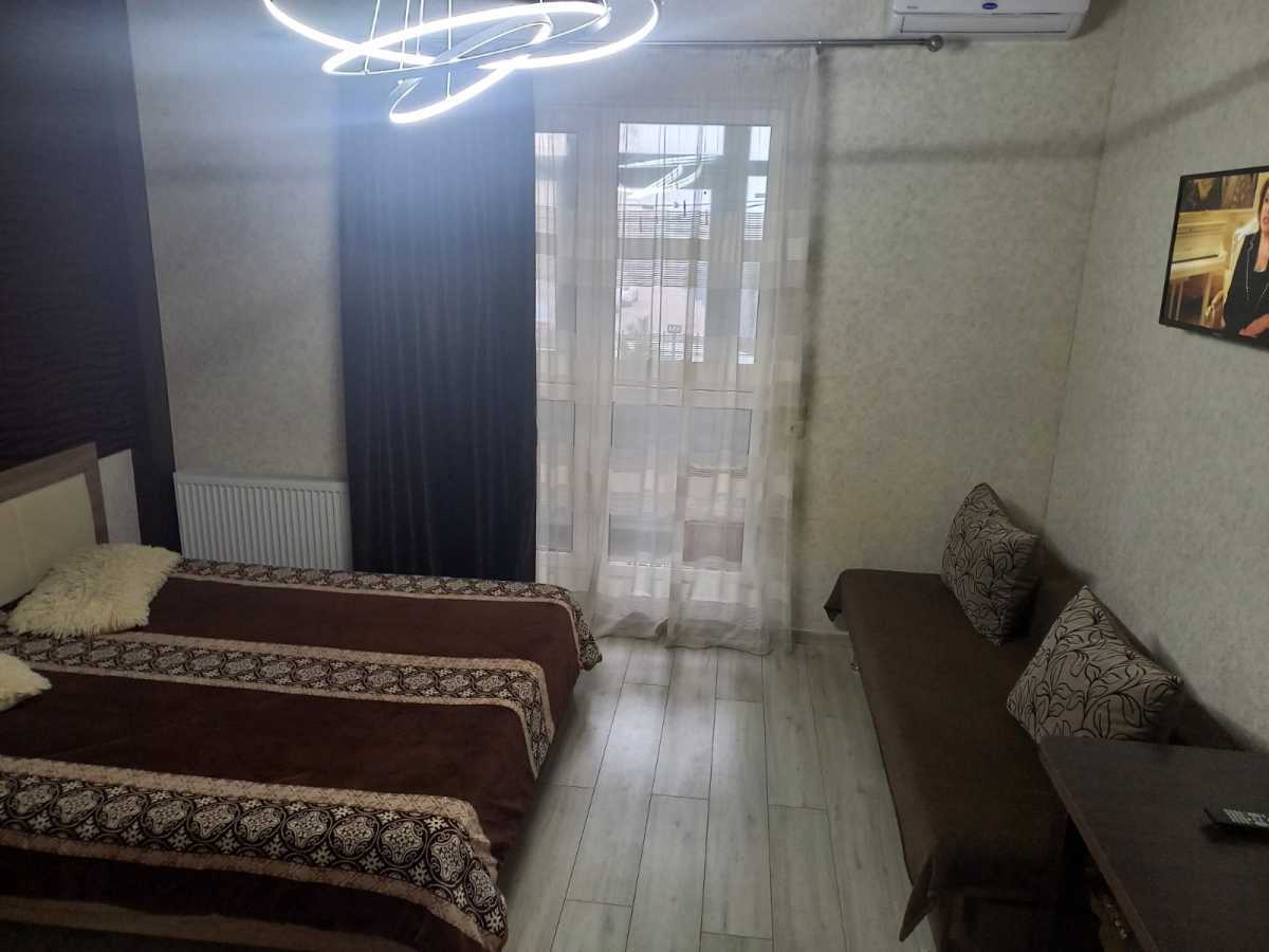 1-комнатная квартира посуточно 27 м², Академика Сахарова ул., Бочарова, 44/6