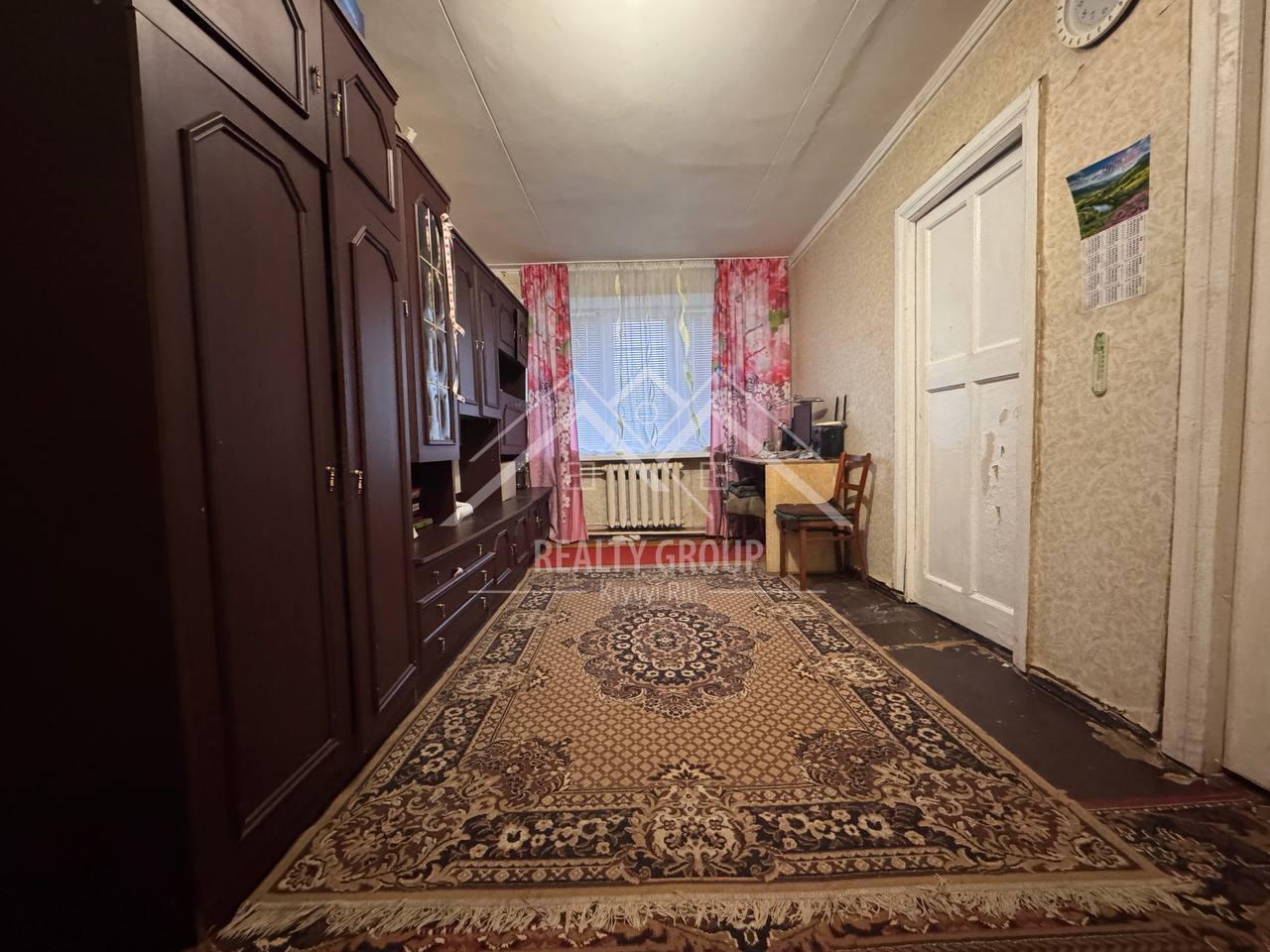 Продажа 3-комнатной квартиры 42.8 м², Меркулова ул.