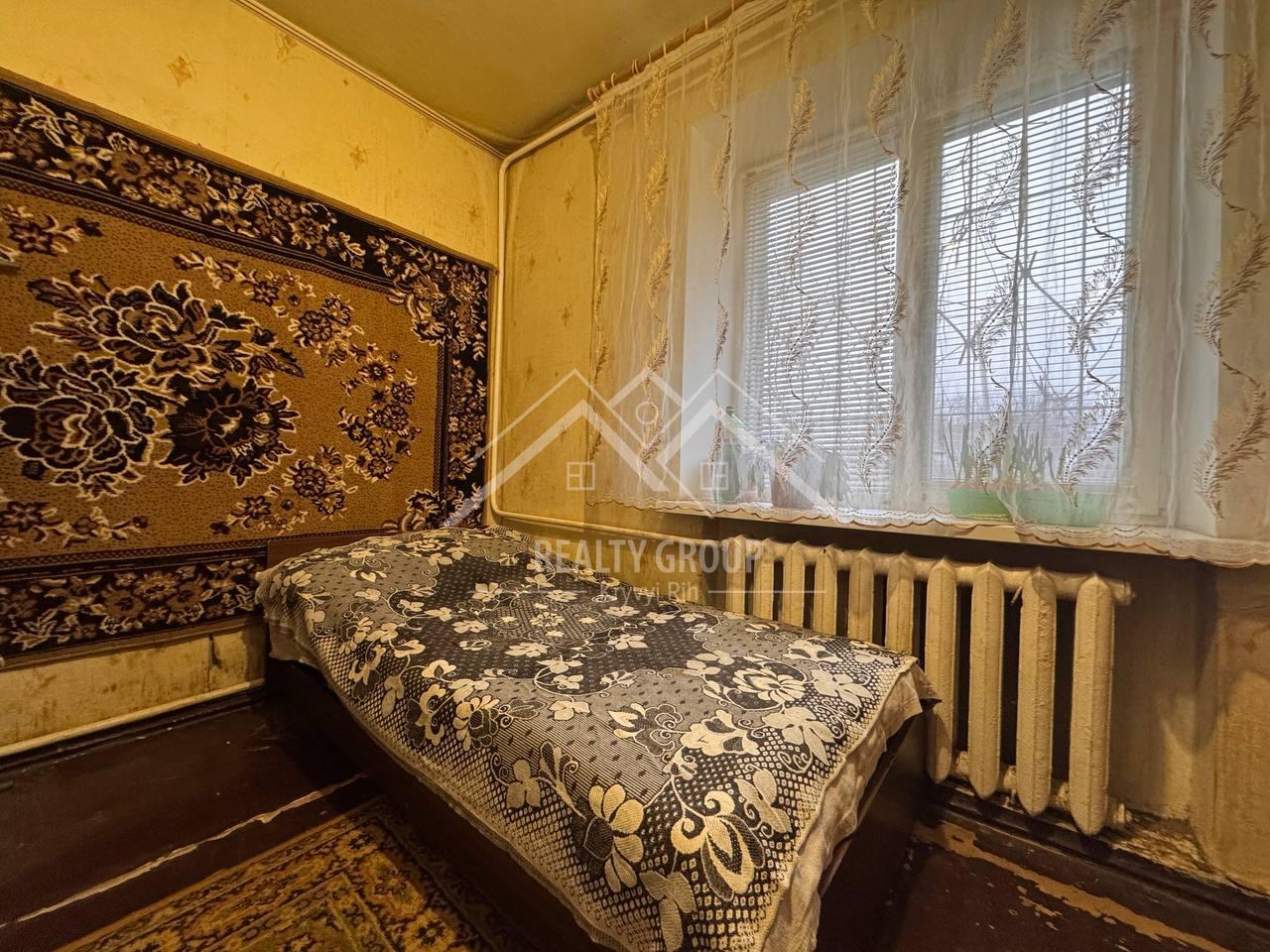 Продажа 3-комнатной квартиры 42.8 м², Меркулова ул.