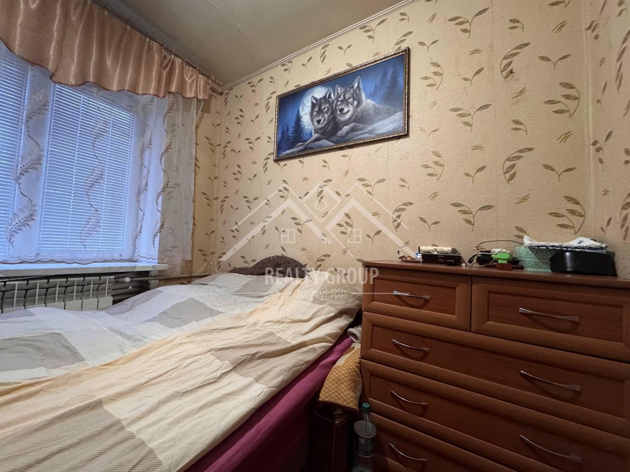 Продажа 3-комнатной квартиры 42.8 м², Меркулова ул.