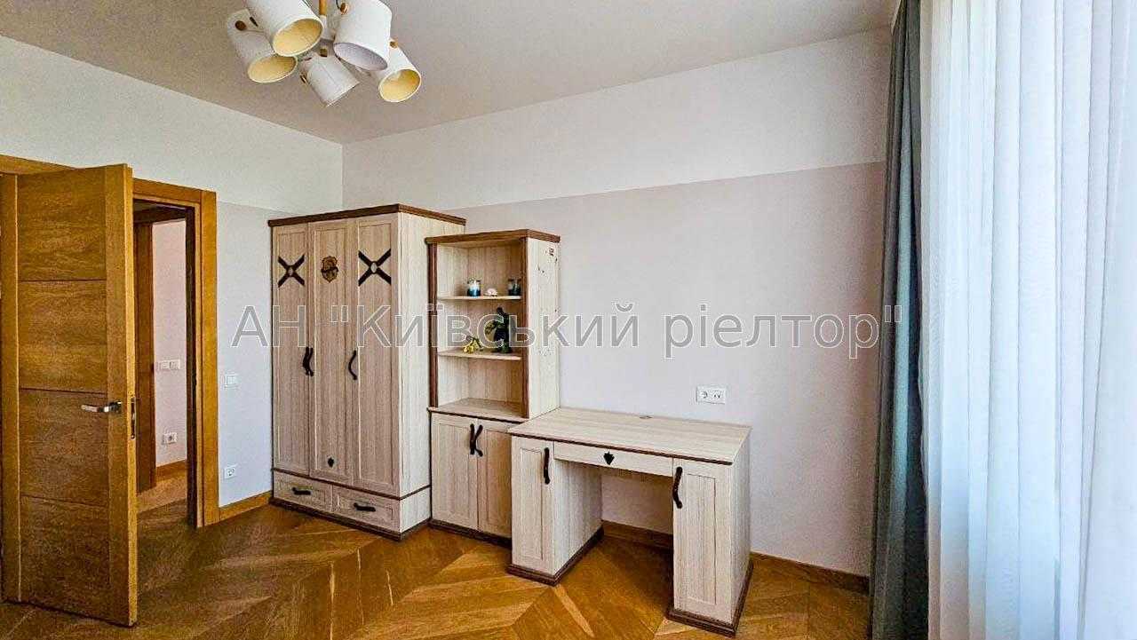 Продаж 3-кімнатної квартири 106.9 м², Голосіївський просп., 95А