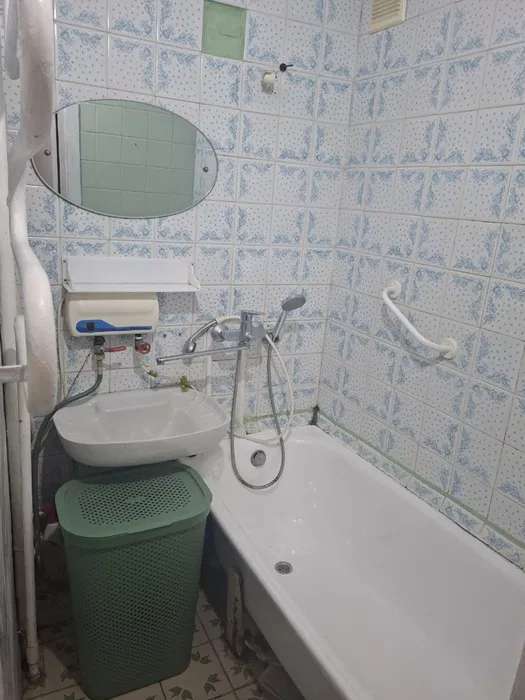 Продажа 3-комнатной квартиры 60 м², Днепровская наб., 9А