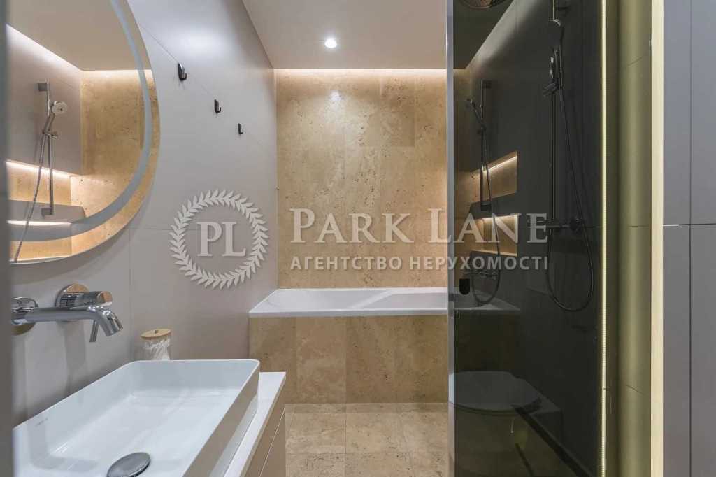 Продаж 2-кімнатної квартири 64 м², Каховська вул., 62А