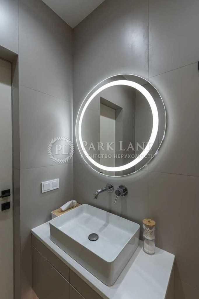 Продаж 2-кімнатної квартири 64 м², Каховська вул., 62А