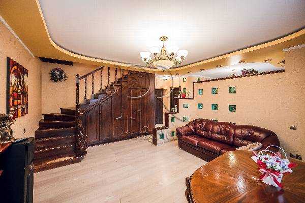 Продажа 3-комнатной квартиры 95 м², Ивана Франко ул., 5