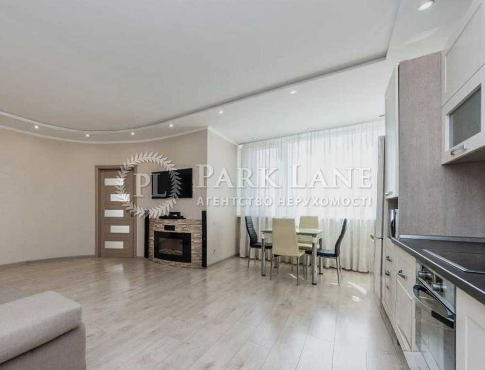 Продажа 1-комнатной квартиры 62.7 м², Перова бул., 10А