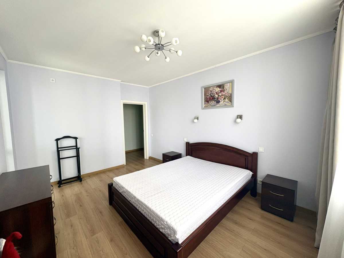 Оренда 2-кімнатної квартири 77 м², Оболонський просп., 1 К1