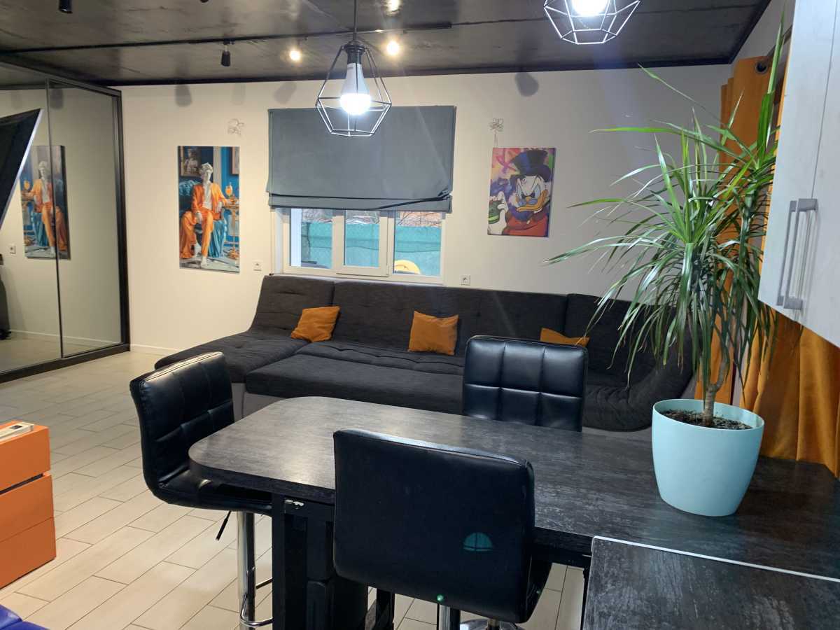 Продаж будинку 106 м², Справедливості вул., 32А