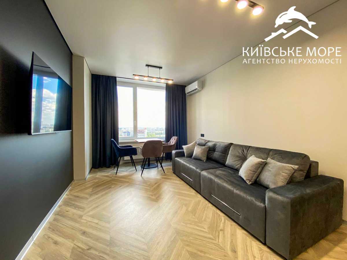 Аренда 1-комнатной квартиры 51 м², Князя Романа Мстиславича, 22