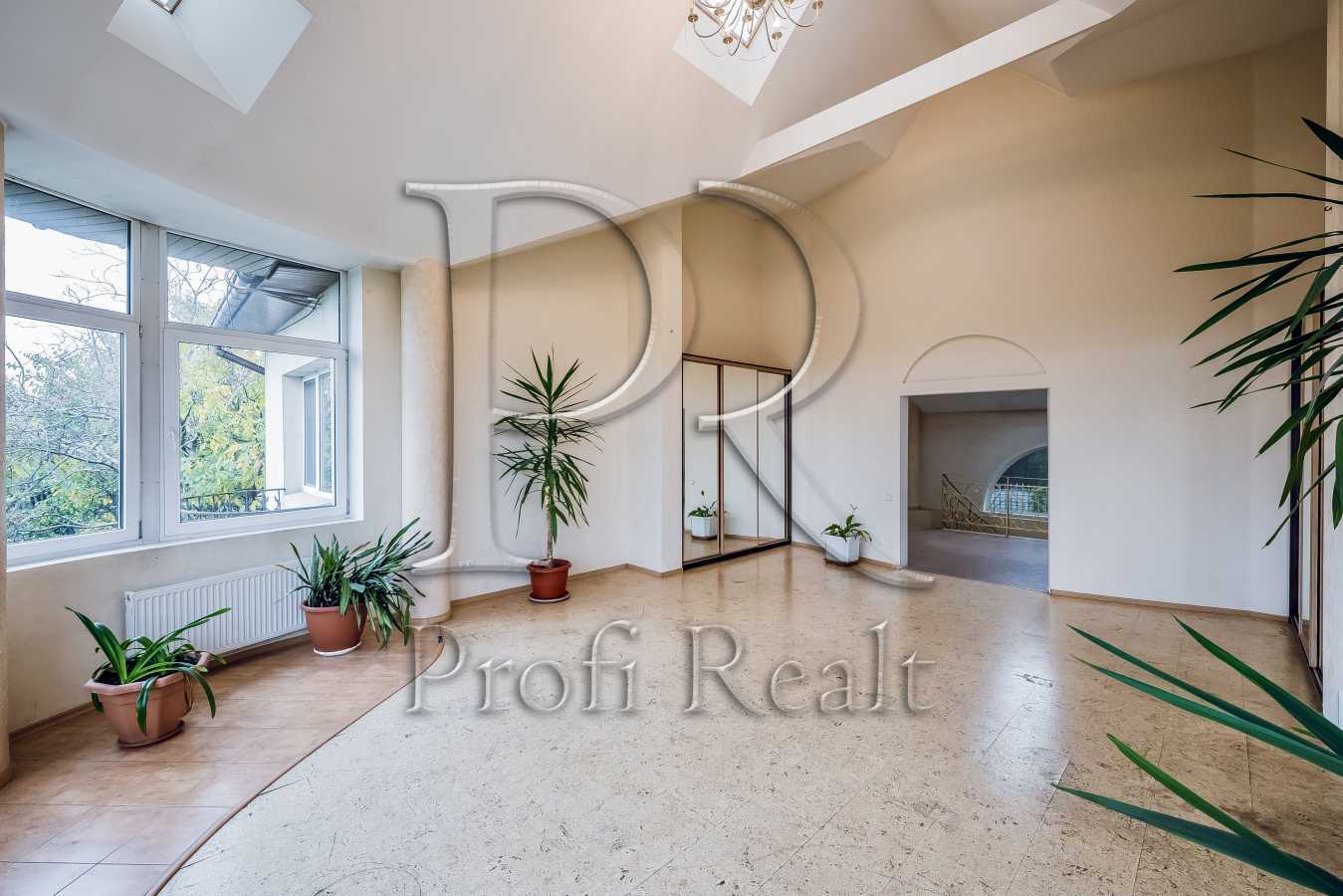 Продажа дома 568 м², Нечуя-Левицкого ул.