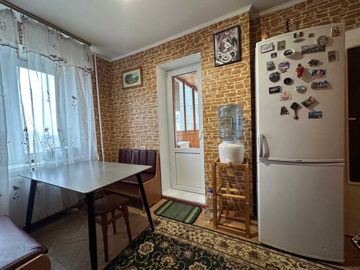 Аренда 3-комнатной квартиры 100 м², Декабристов ул., 12/37