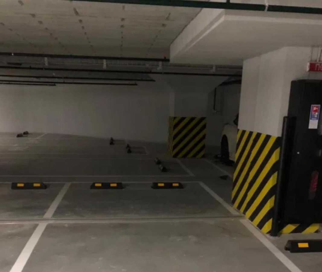 Продажа машиноместа 12.93 м², Васильковская ул., 1