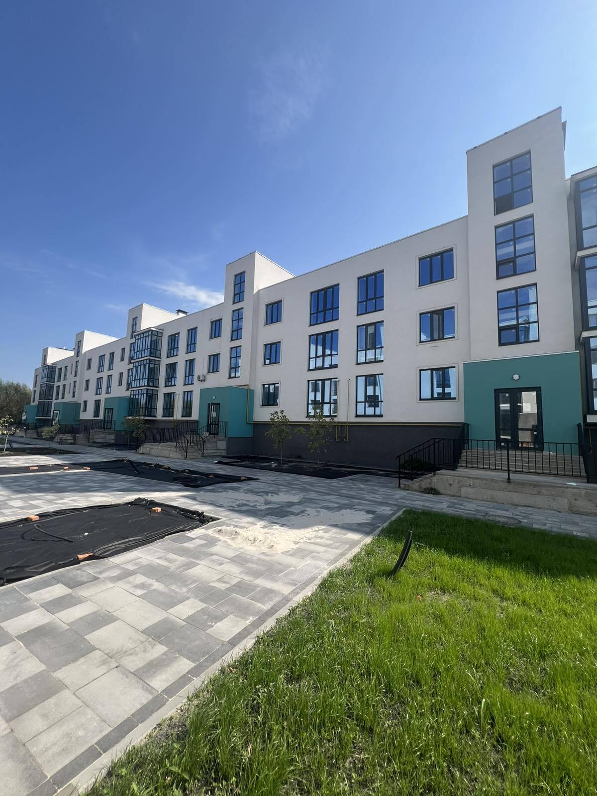 Продажа 2-комнатной квартиры 56 м²