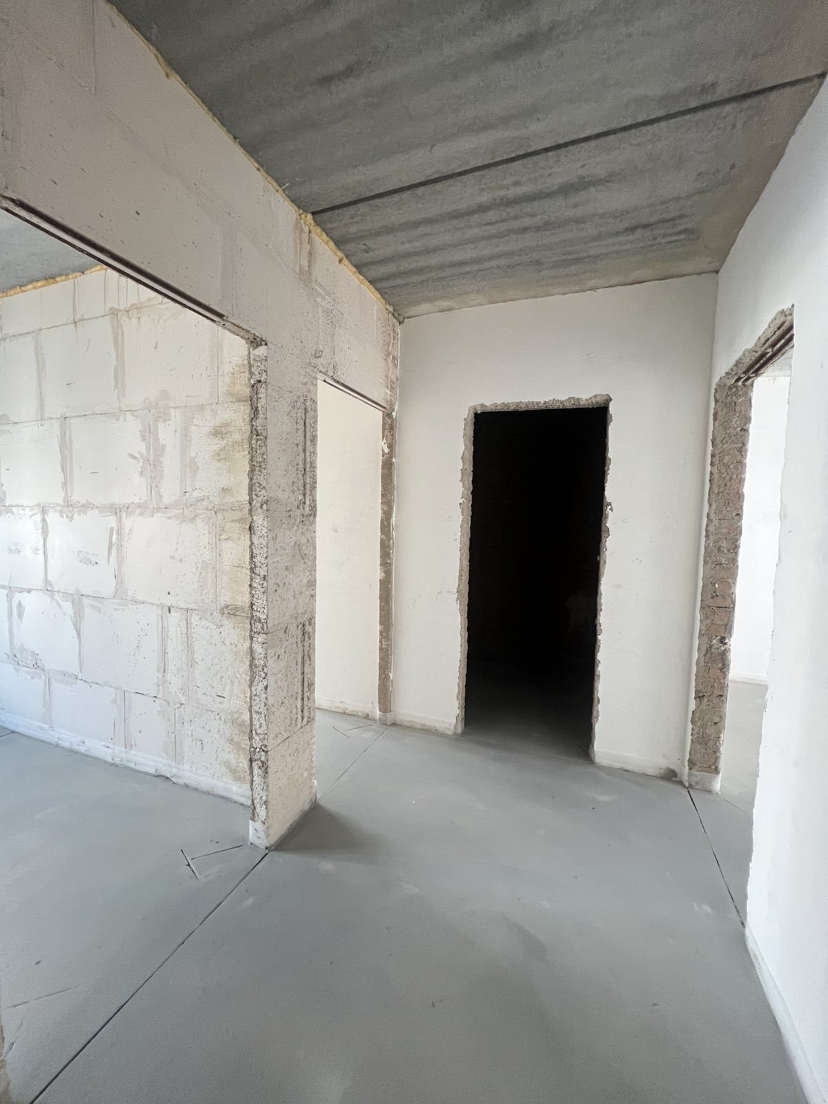 Продажа 2-комнатной квартиры 56 м²