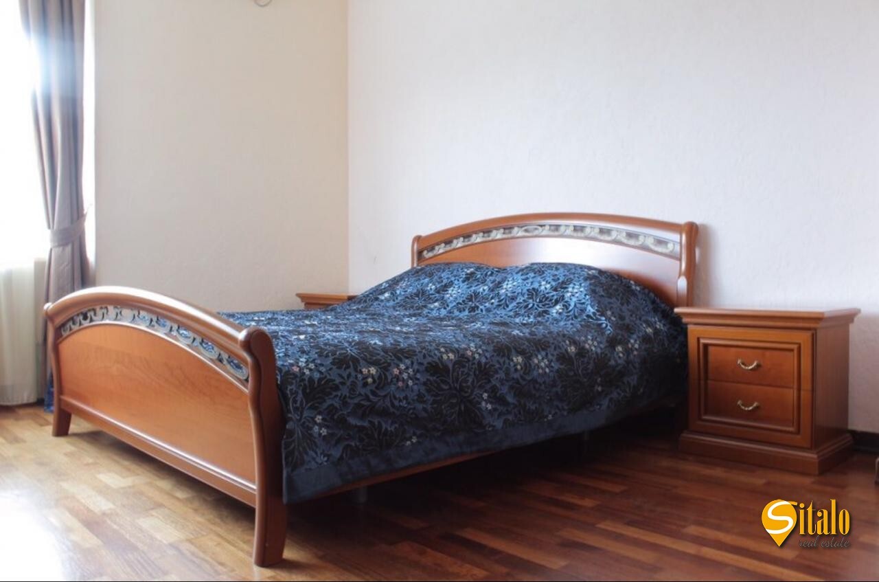 Продажа 4-комнатной квартиры 157 м², Кловский спуск, 5