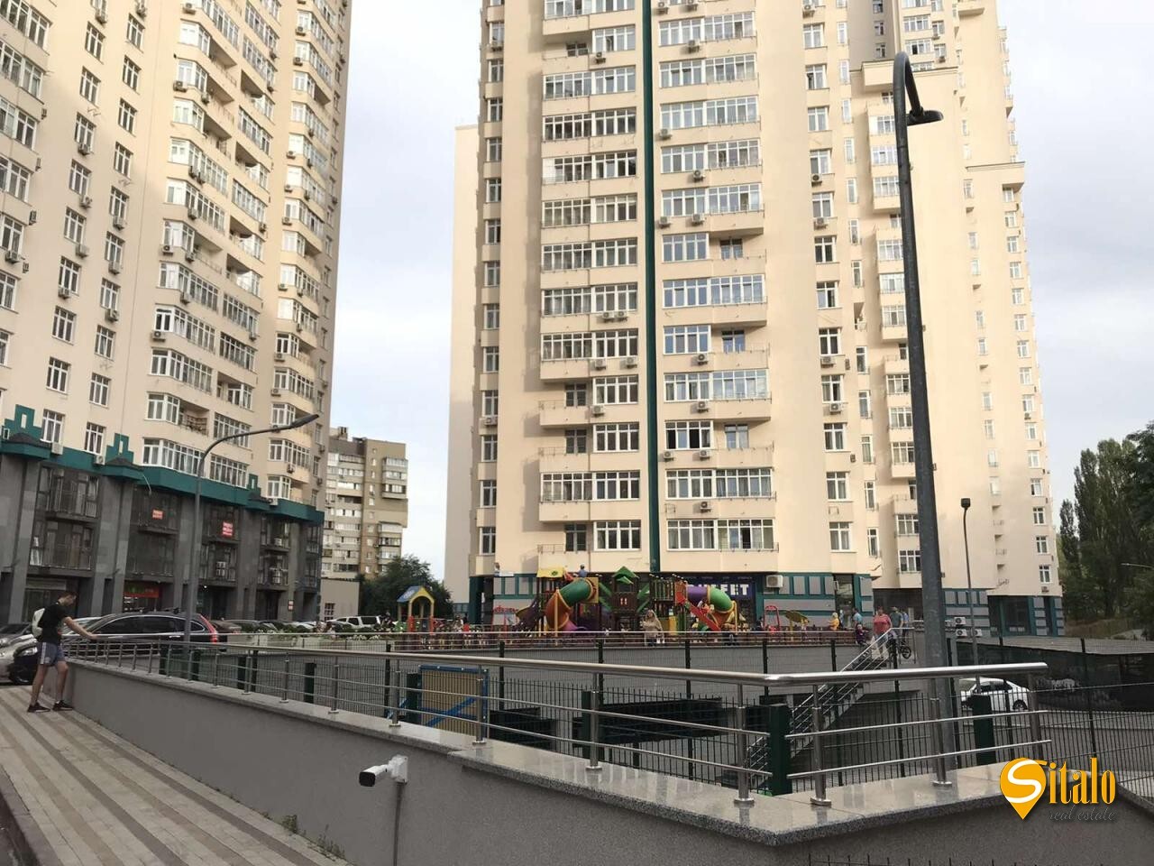 Продажа 3-комнатной квартиры 111 м², Митрополита Василия Липковского ул., 37Б