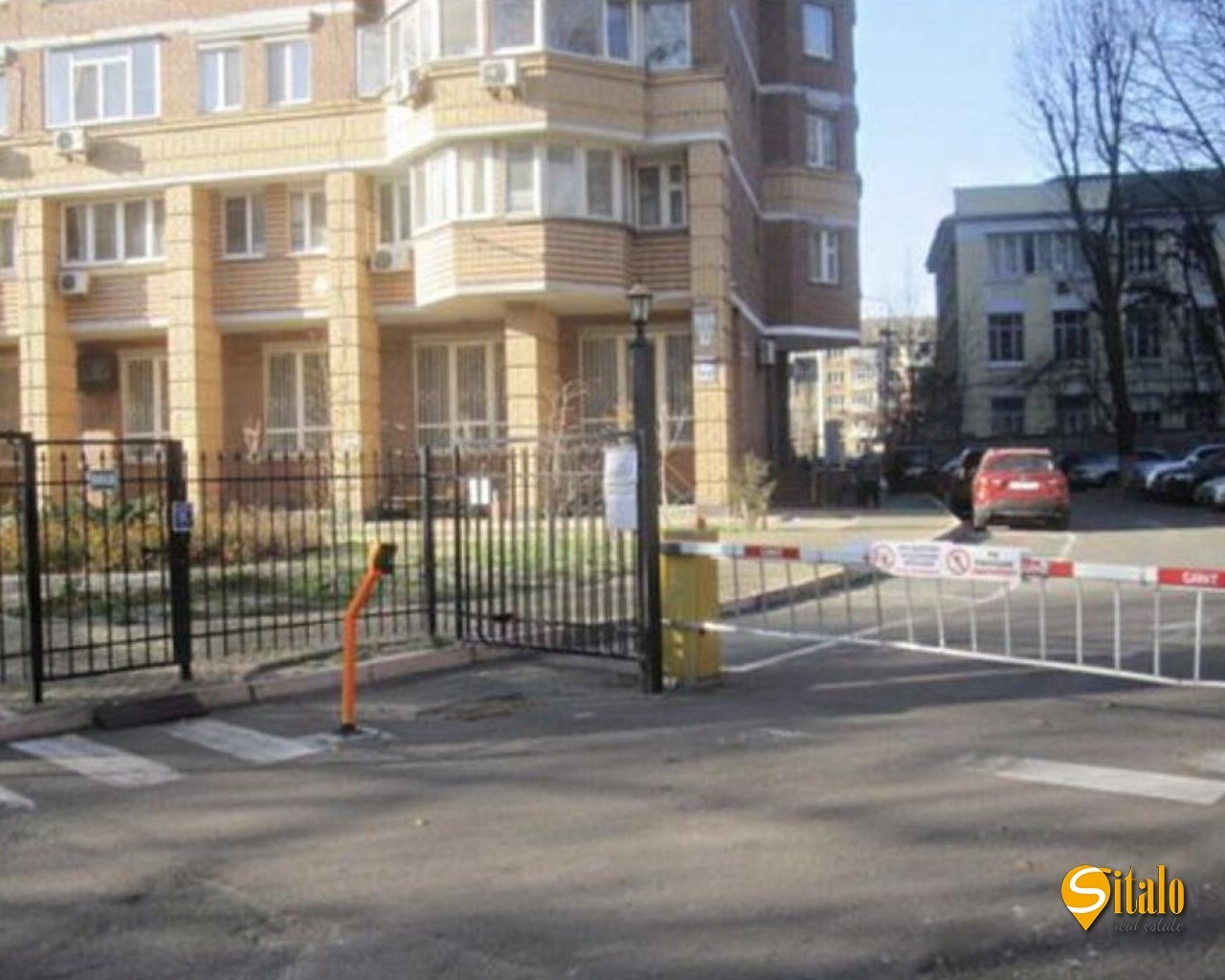 Продажа 4-комнатной квартиры 120 м², Клиническая ул.