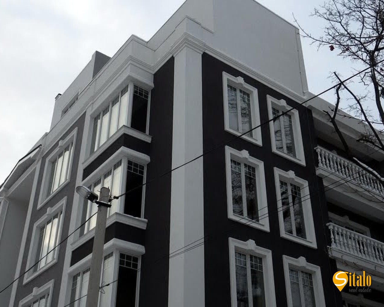 Продажа 3-комнатной квартиры 180 м², Отто Шмидта ул., 10Ж