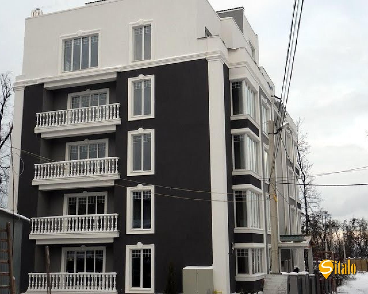 Продажа 3-комнатной квартиры 180 м², Отто Шмидта ул., 10Ж