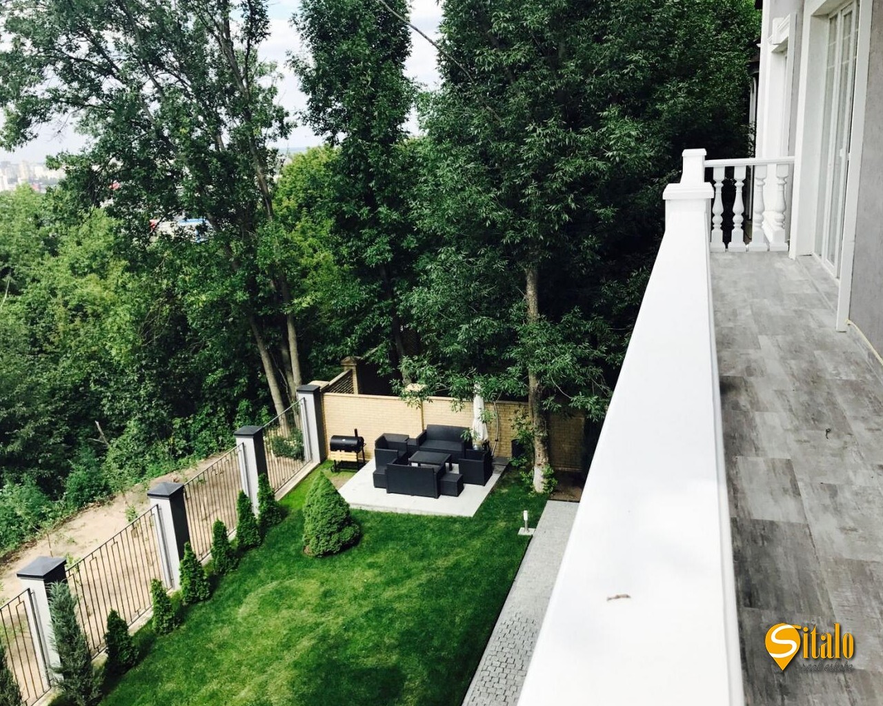 Продажа 3-комнатной квартиры 180 м², Отто Шмидта ул., 10Ж