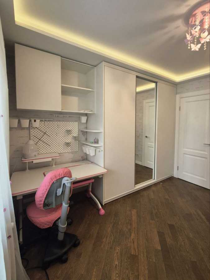 Аренда 2-комнатной квартиры 52 м², Евгения Коновальца ул., 35