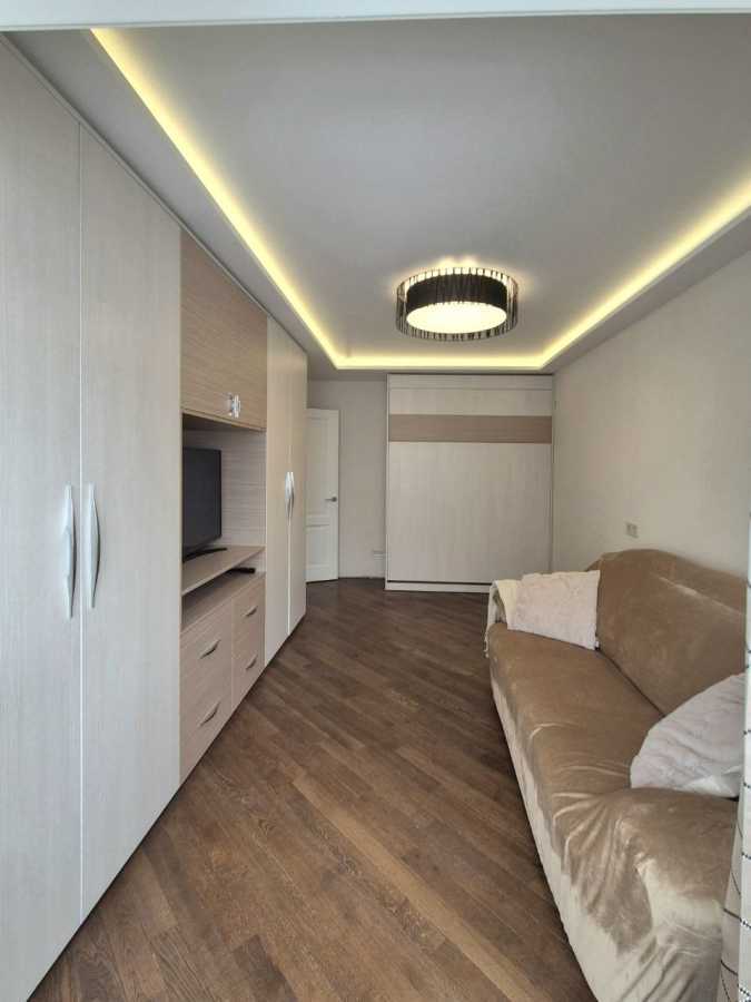 Аренда 2-комнатной квартиры 52 м², Евгения Коновальца ул., 35