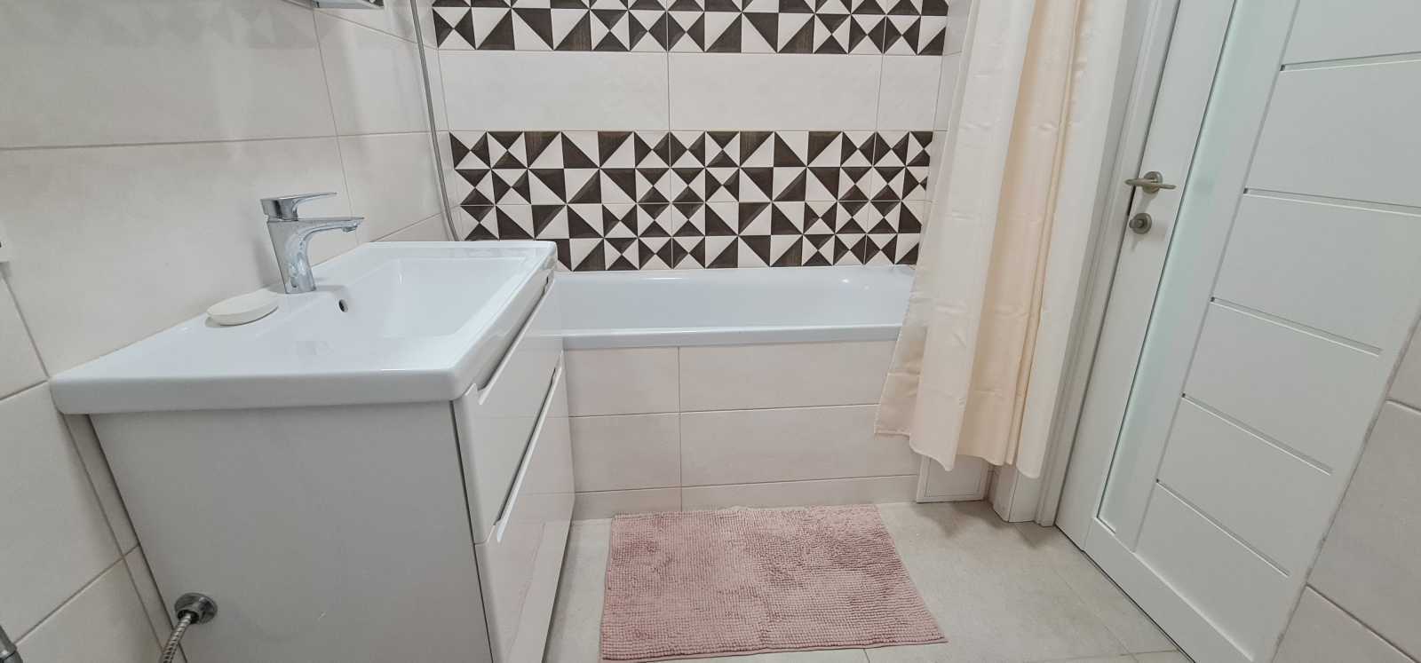 Аренда 2-комнатной квартиры 60 м², Щасливая, 19-6