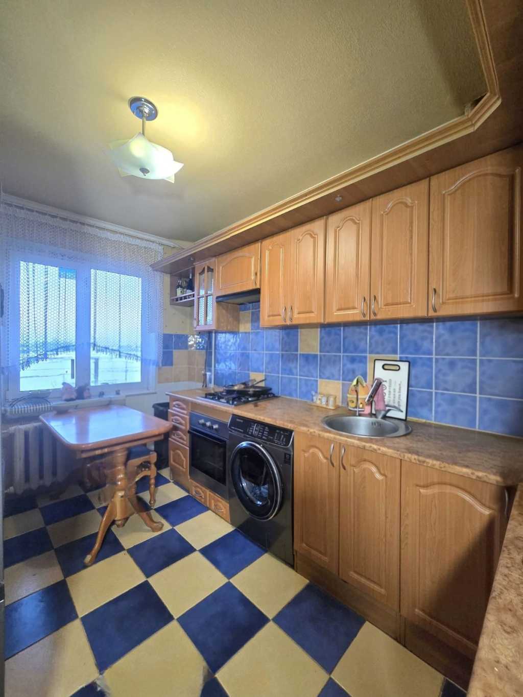 Продаж 3-кімнатної квартири 68 м², Олександрійська вул.