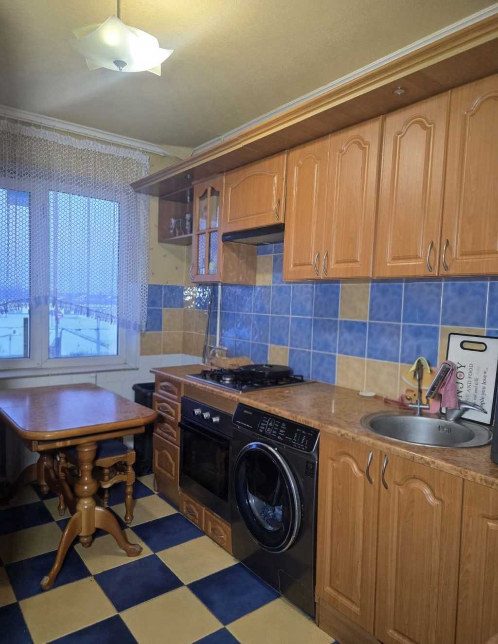 Продаж 3-кімнатної квартири 68 м², Олександрійська вул.