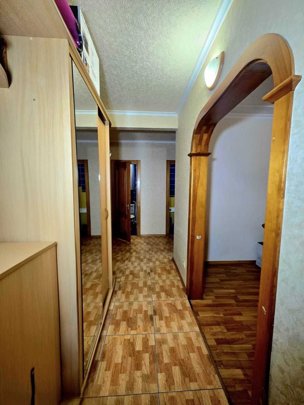 Продаж 3-кімнатної квартири 68 м², Олександрійська вул.