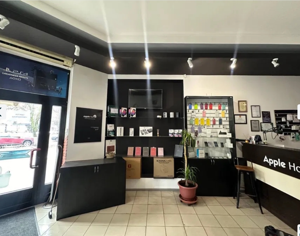 Аренда торгового помещения 44 м², Академика Глушко просп.