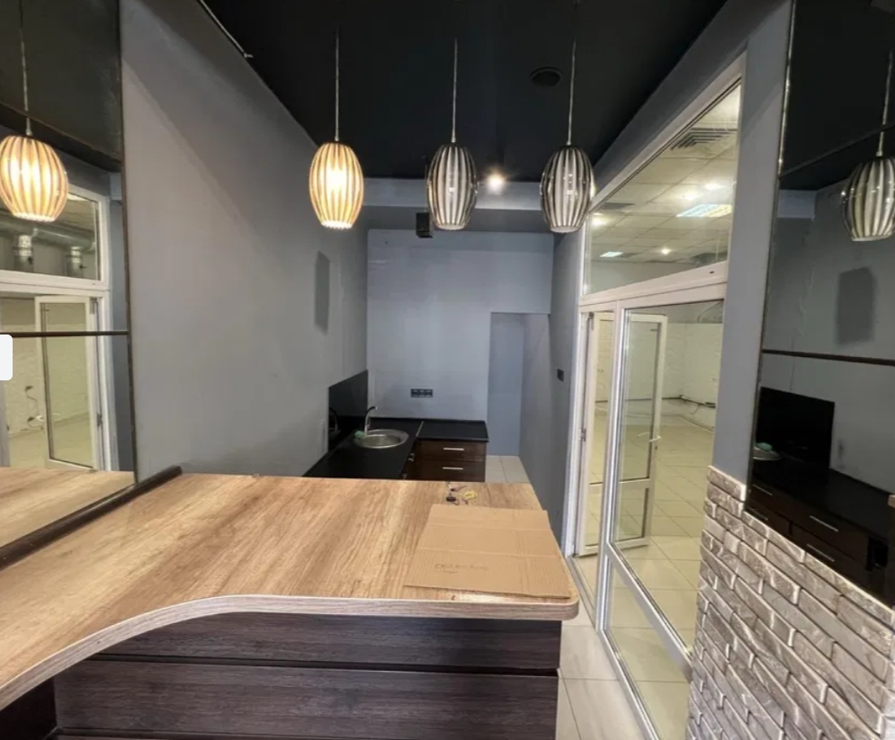 Аренда другого торгового помещения 70 м², Комарова Космонавта ул.