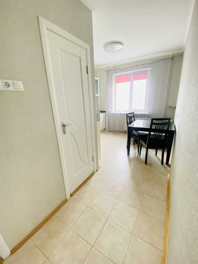 Оренда 2-кімнатної квартири 56 м², Квітневий пров., 1Б