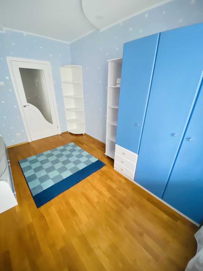 Оренда 2-кімнатної квартири 56 м², Квітневий пров., 1Б