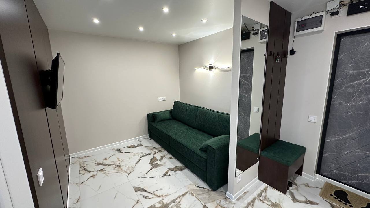 Аренда 2-комнатной квартиры 40 м², Менахем-Мендл Шнеерсона ул., 1