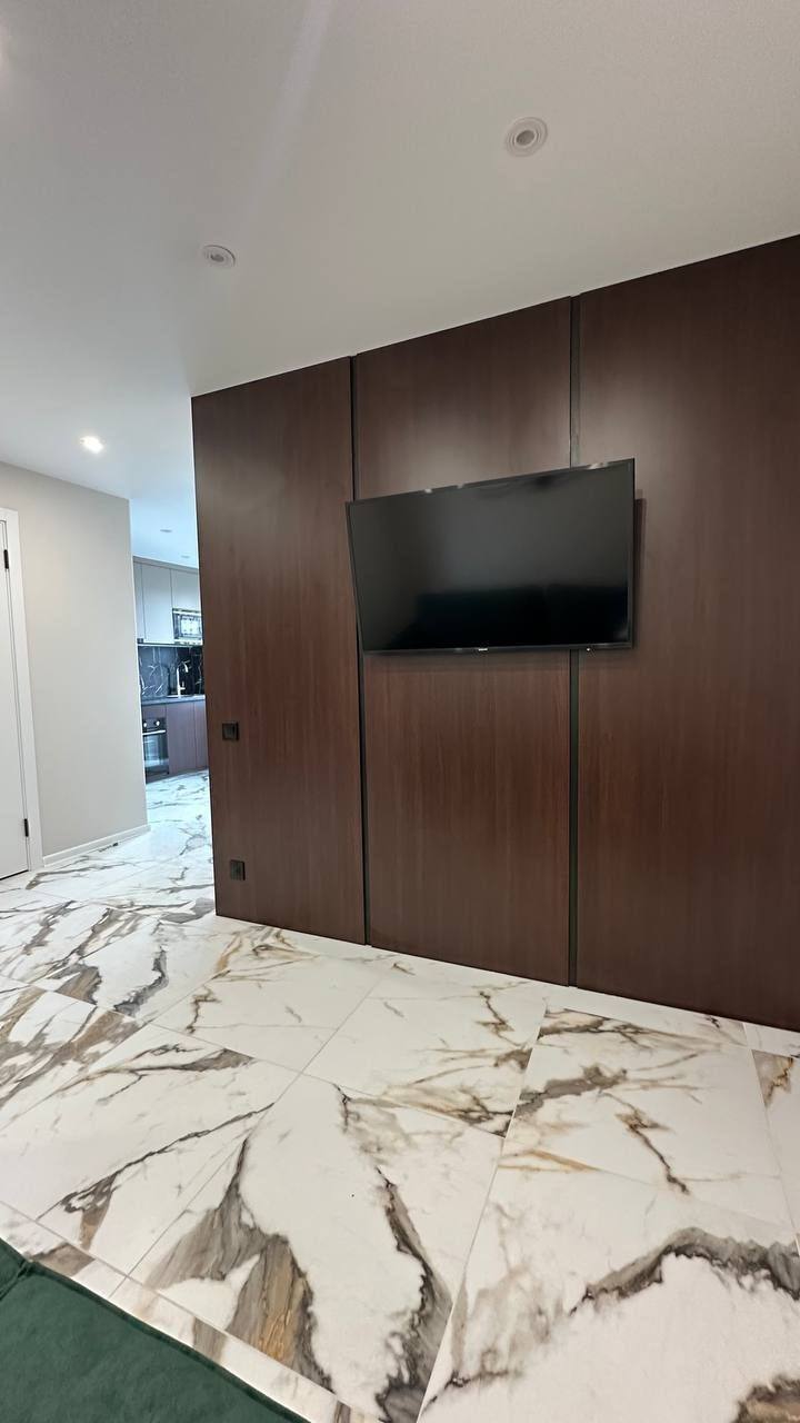 Аренда 2-комнатной квартиры 40 м², Менахем-Мендл Шнеерсона ул., 1