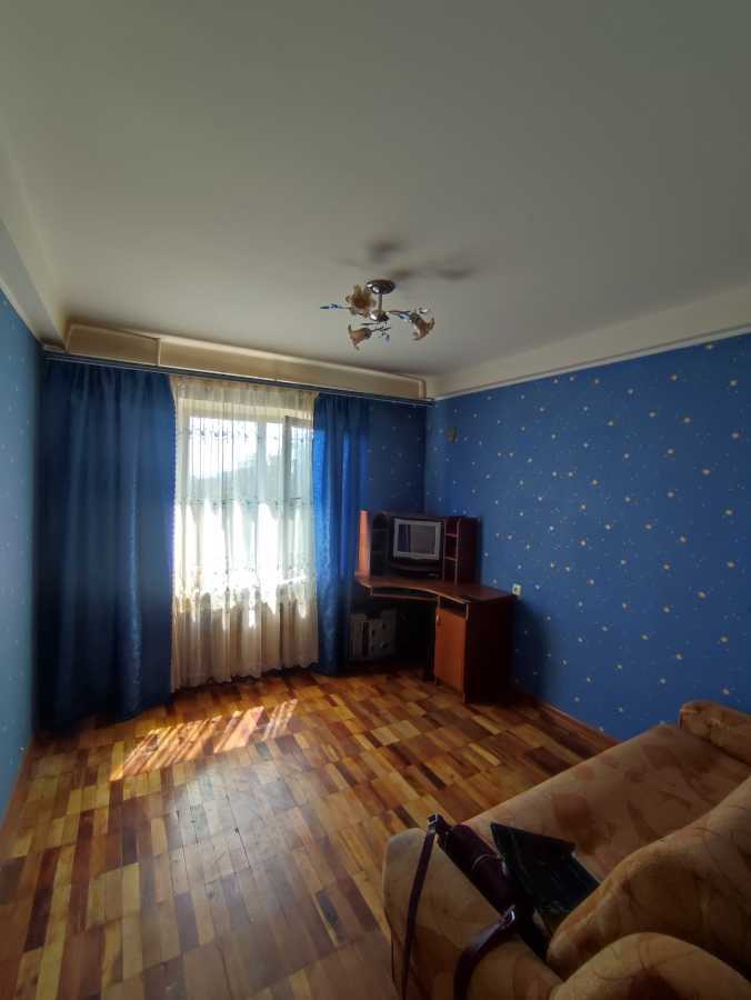 Продажа 2-комнатной квартиры 52 м², Стародніпровська, 28