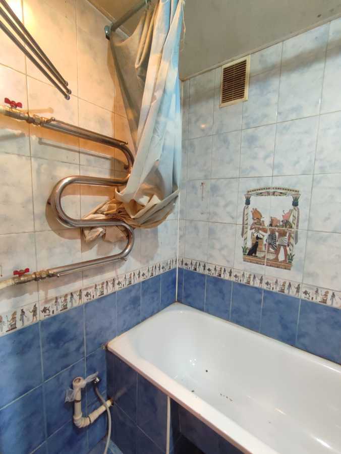 Продажа 2-комнатной квартиры 52 м², Стародніпровська, 28