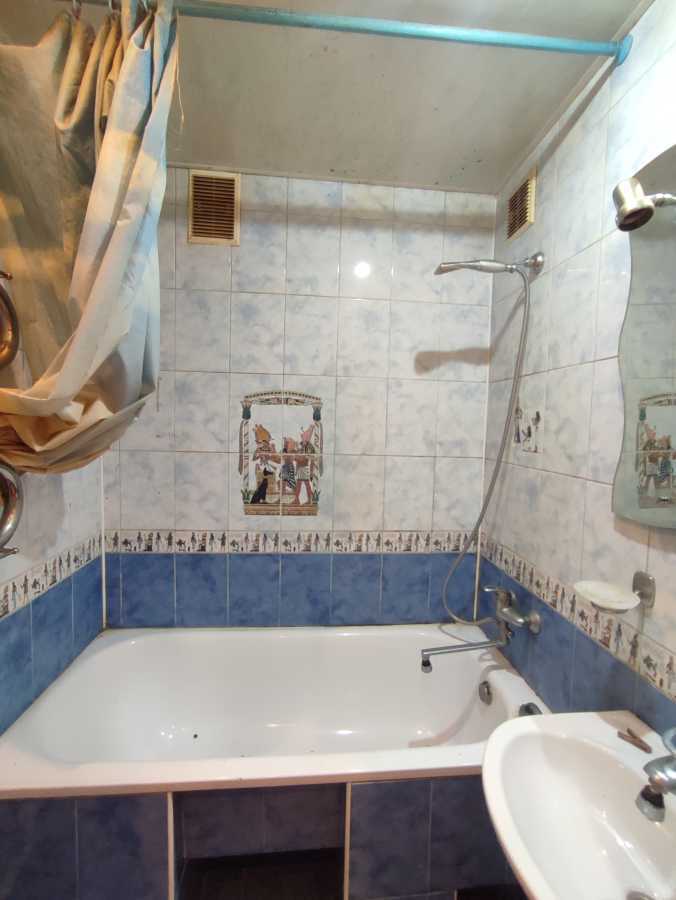 Продажа 2-комнатной квартиры 52 м², Стародніпровська, 28