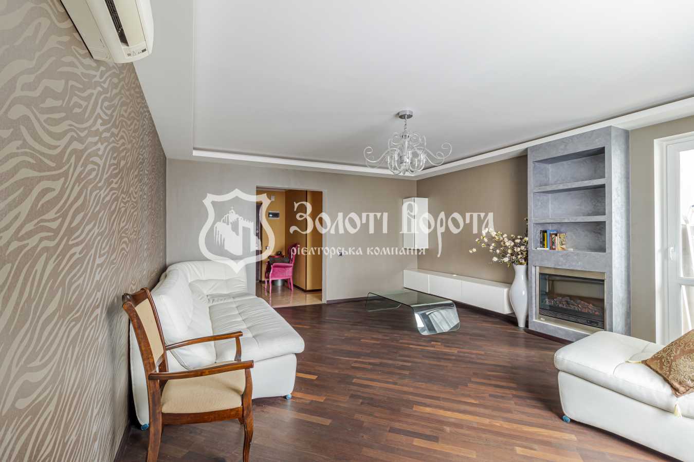 Продажа 2-комнатной квартиры 73 м², Дарницкий бул., 8