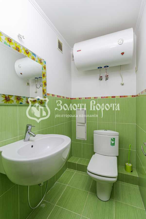 Продажа 2-комнатной квартиры 73 м², Дарницкий бул., 8