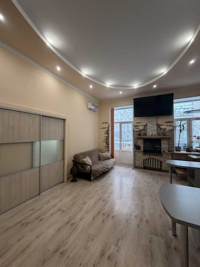 Оренда 2-кімнатної квартири 60 м², Саксаганського вул., 147/5