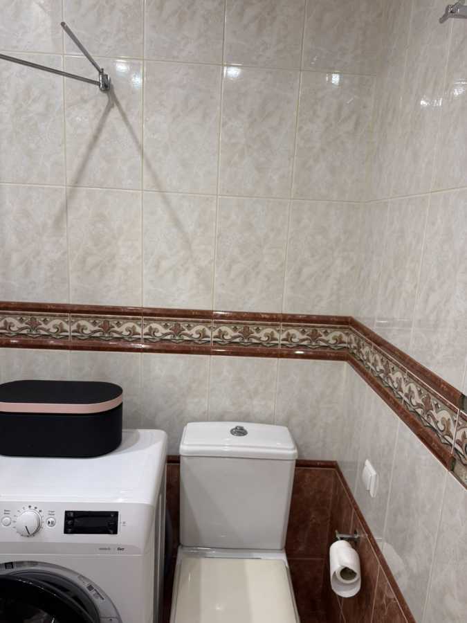 Продаж 3-кімнатної квартири 80 м², Соборний просп.